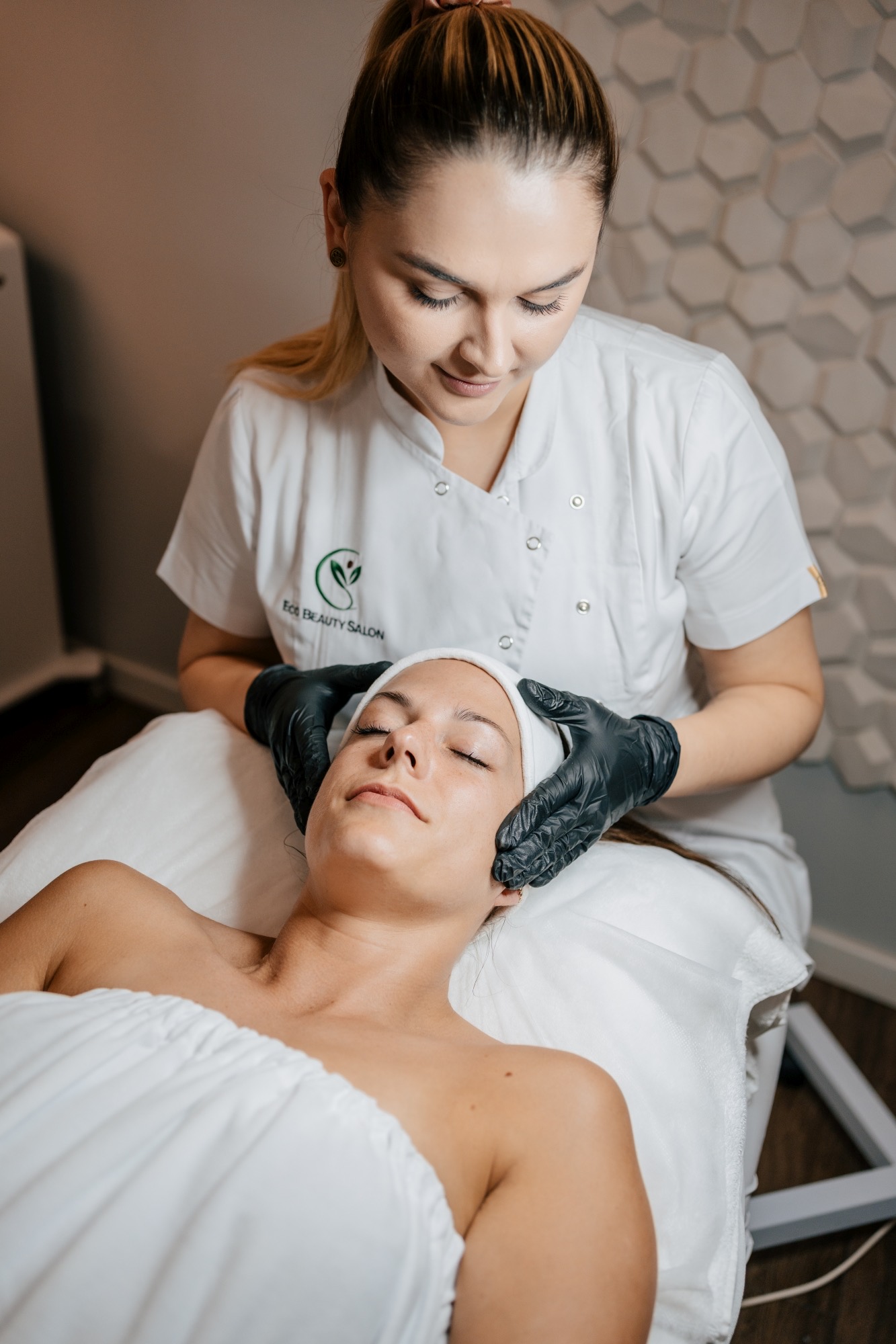 5H5A1V0W1L.JPG w salon kosmetyczny Warszawa Wola Eco Beauty